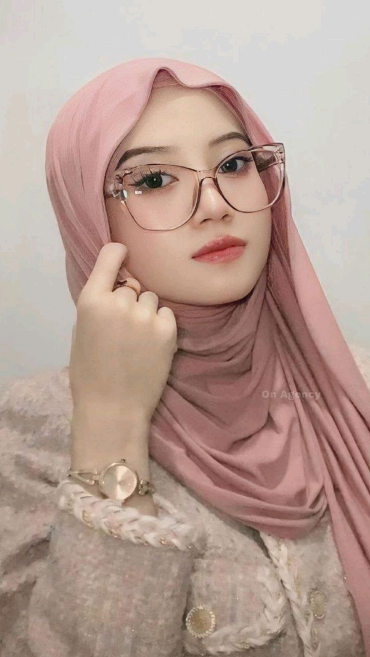 Avant Garde Art Meets Fashion